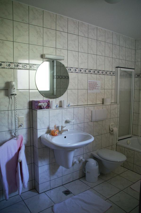 Hotel Restaurant Bieberstuben Menden Extérieur photo